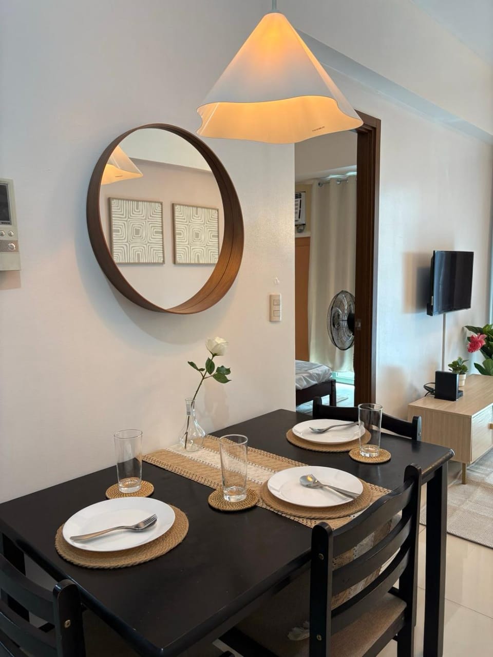 Warm & Minimalist 1BR at Two Palm, Newport, T3 Apartment in Pasay
