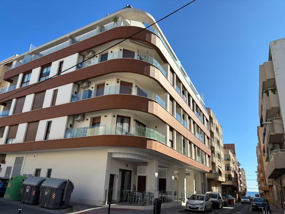 Property building, Neighbourhood, Street view