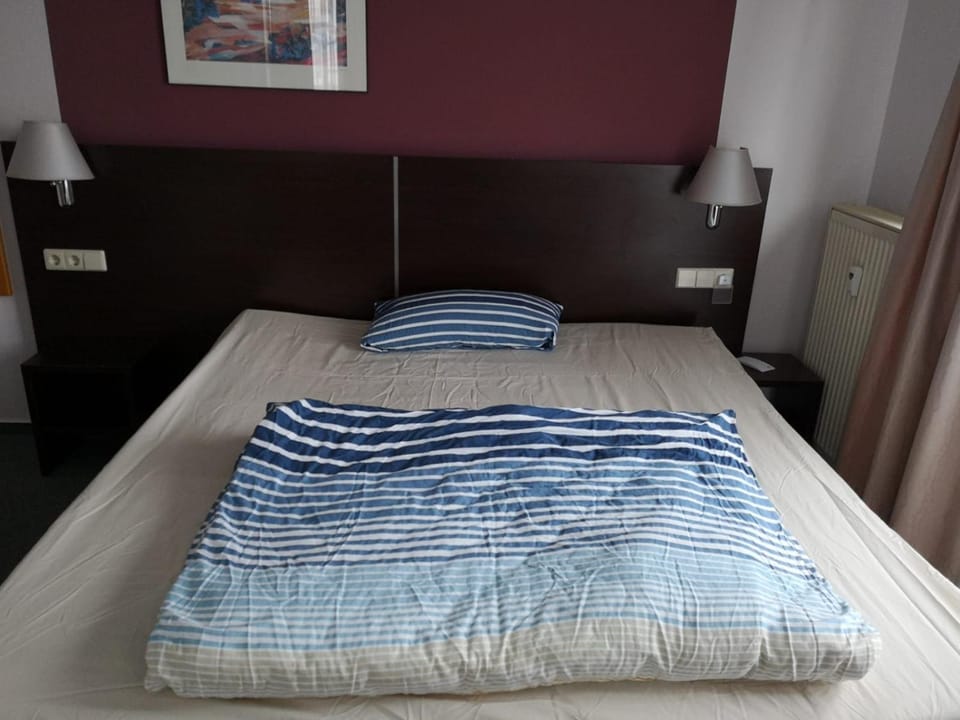Sindel Living 2 single bett Zimmer in 3 star Hotel Apartment in Baden-Württemberg