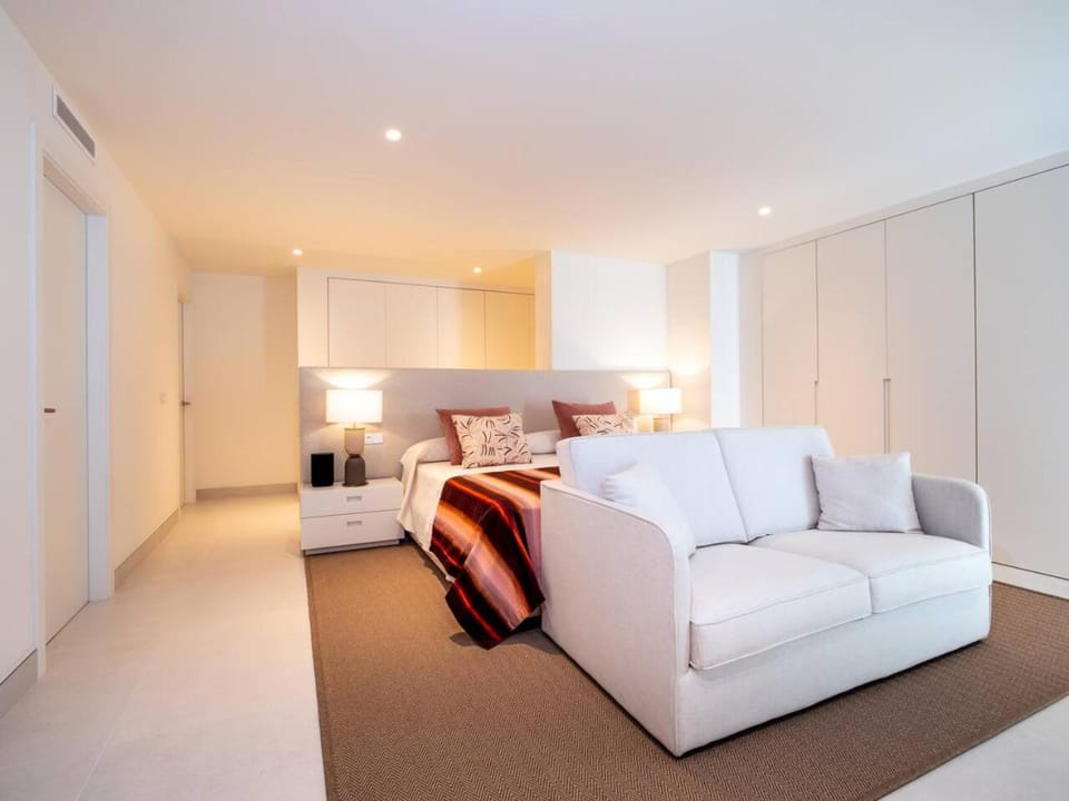 Bed, Photo of the whole room, Bedroom, wardrobe