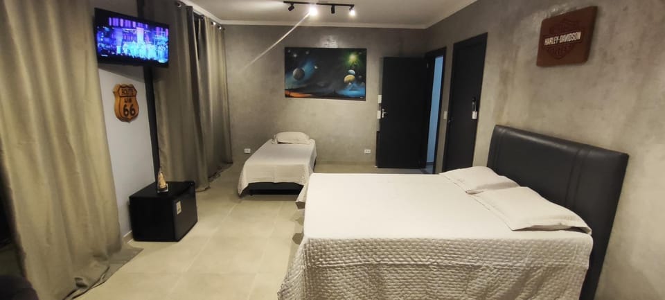 Bed, TV and multimedia, air conditioner