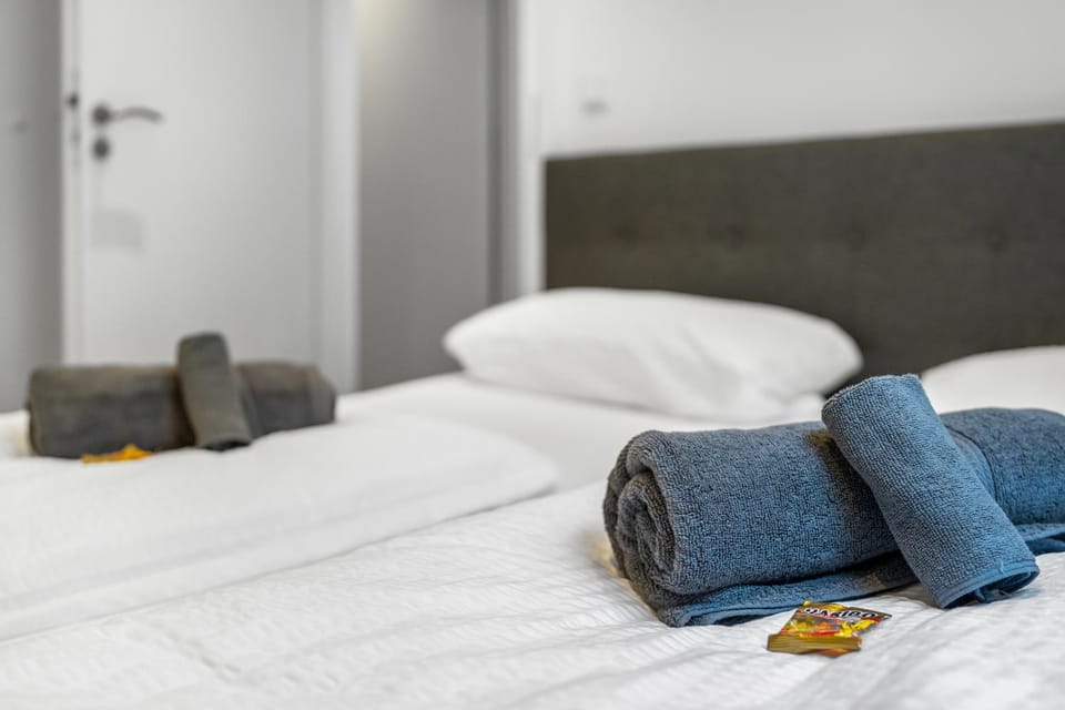 Bed, Photo of the whole room, Bedroom, towels