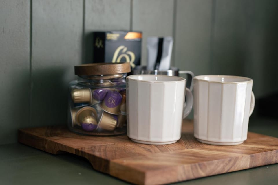 Coffee/tea facilities, Kitchen or kitchenette