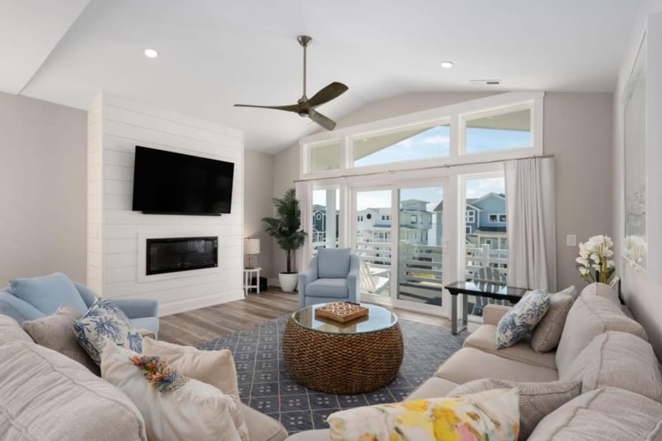 Communal lounge/ TV room, TV and multimedia, Living room, Seating area, Evening entertainment, fireplace