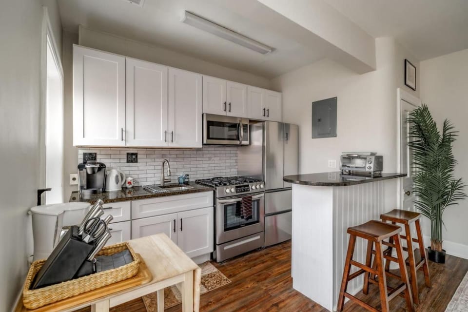 Calvert Cottage 3 - Perfect Location in Adams Morgan and Authentic Charm Apartment in Arlington