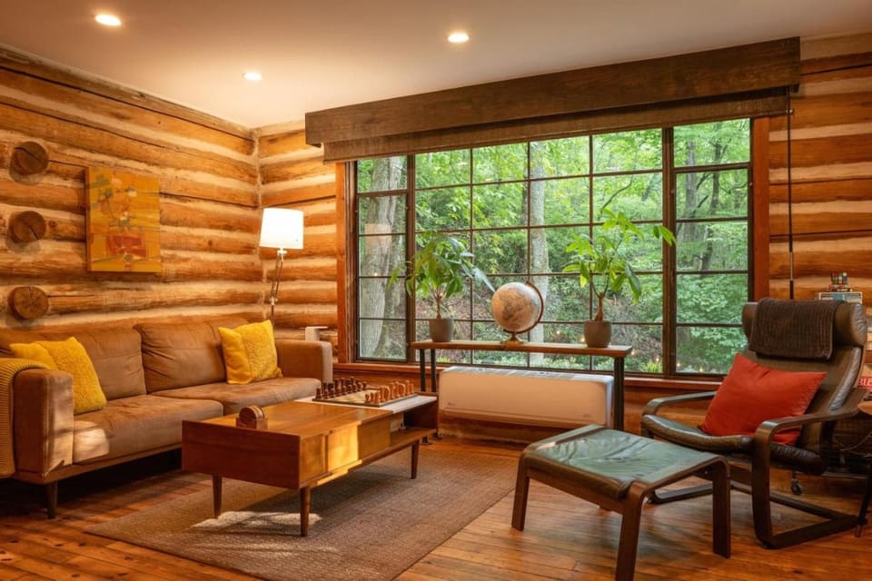 Glenna - Historic Cabin in the Florence Preserve Cabin in Buncombe County