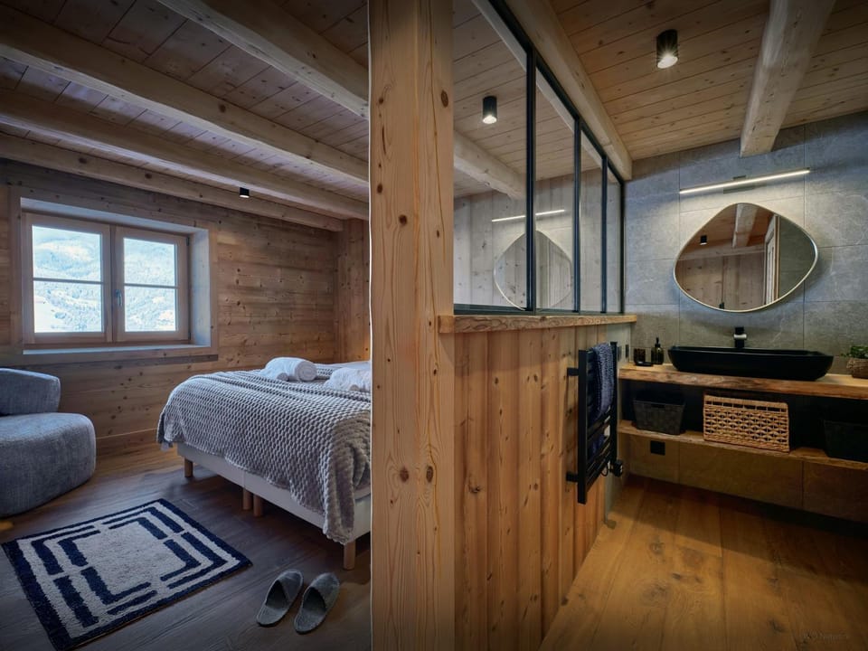 Bed, Bathroom, Bedroom