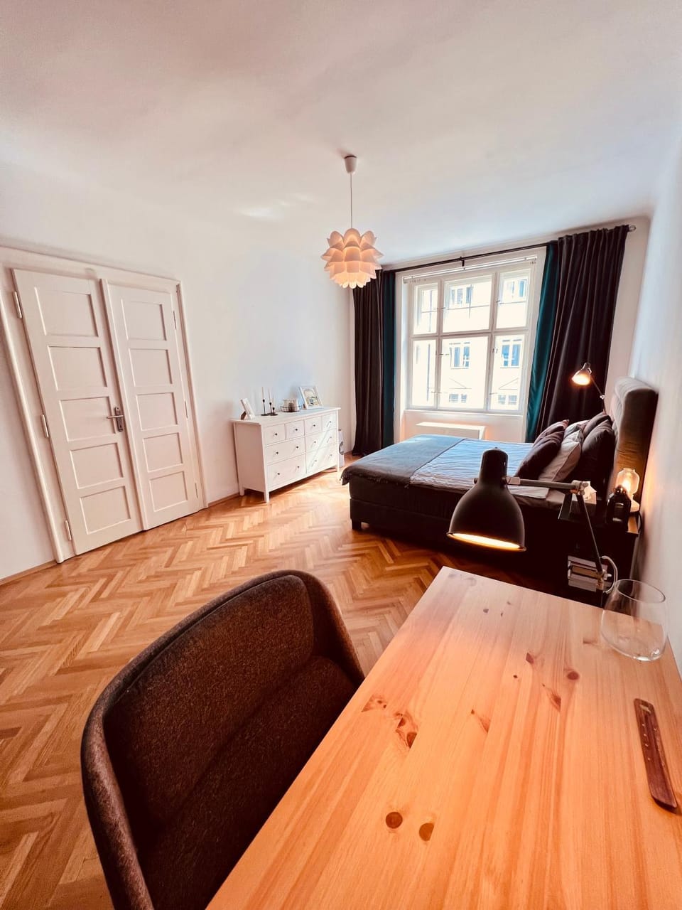 Elegant & inviting entire flat on Letná Apartment in Prague
