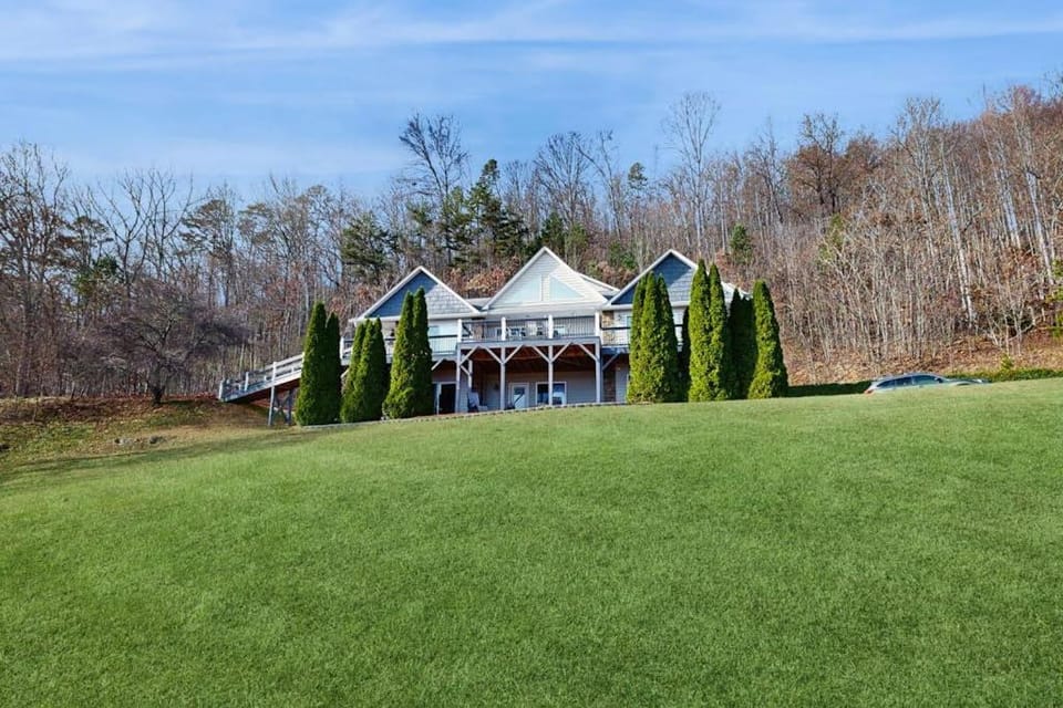 Beautiful Buck Mountain Home House in Tennessee