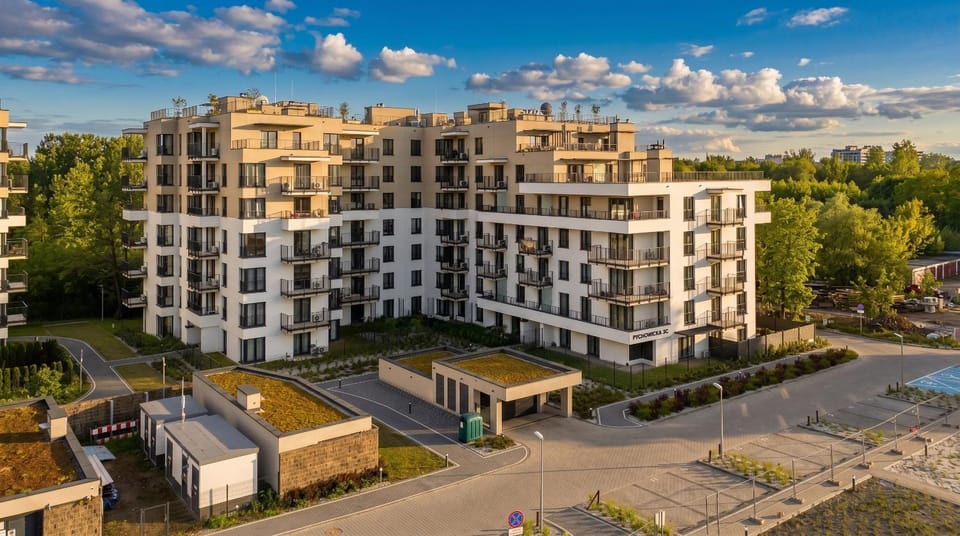 Property building, Neighbourhood, Location