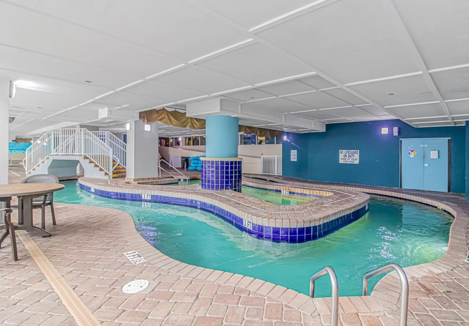 Cozy Updated Oceanview Studio for 4! Paradise 511 House in Myrtle Beach