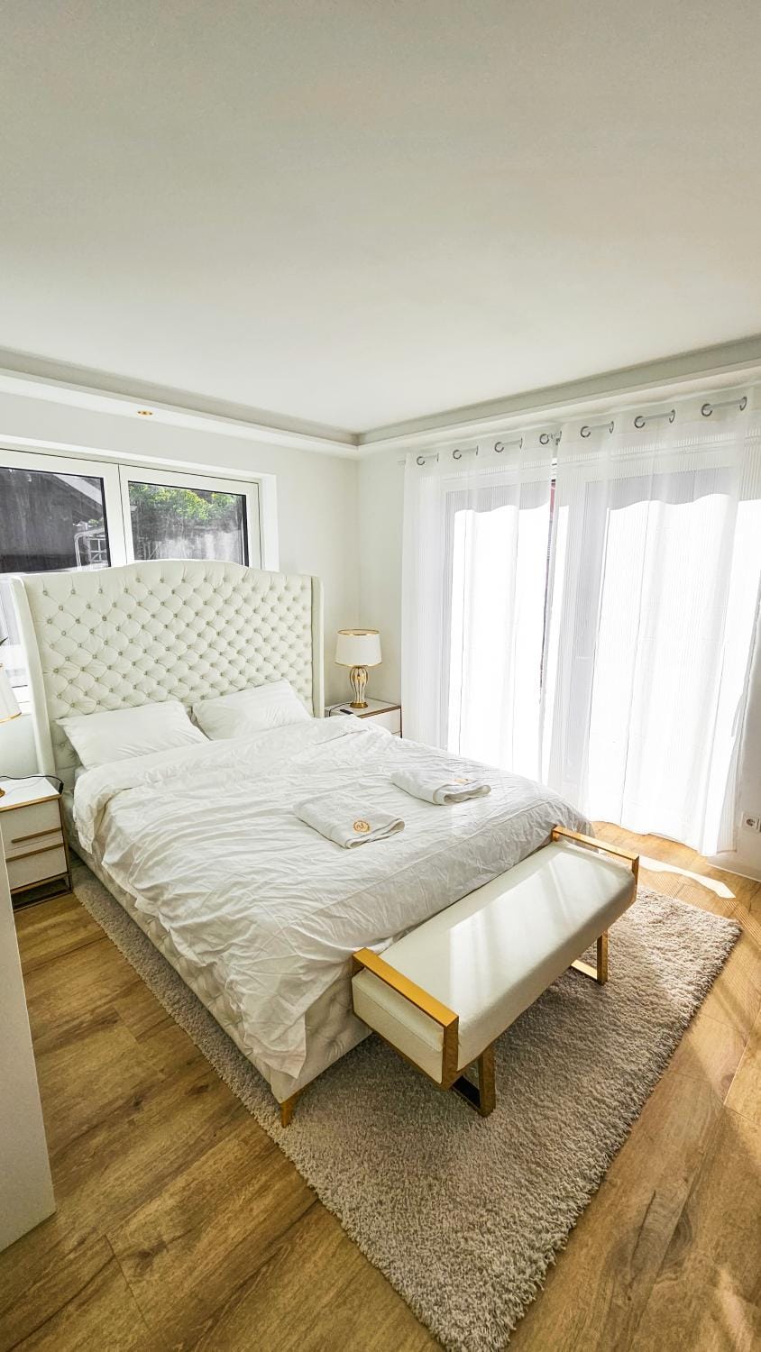 Beautiful new L apartment -15 min to Octoberfest Apartment in Munich