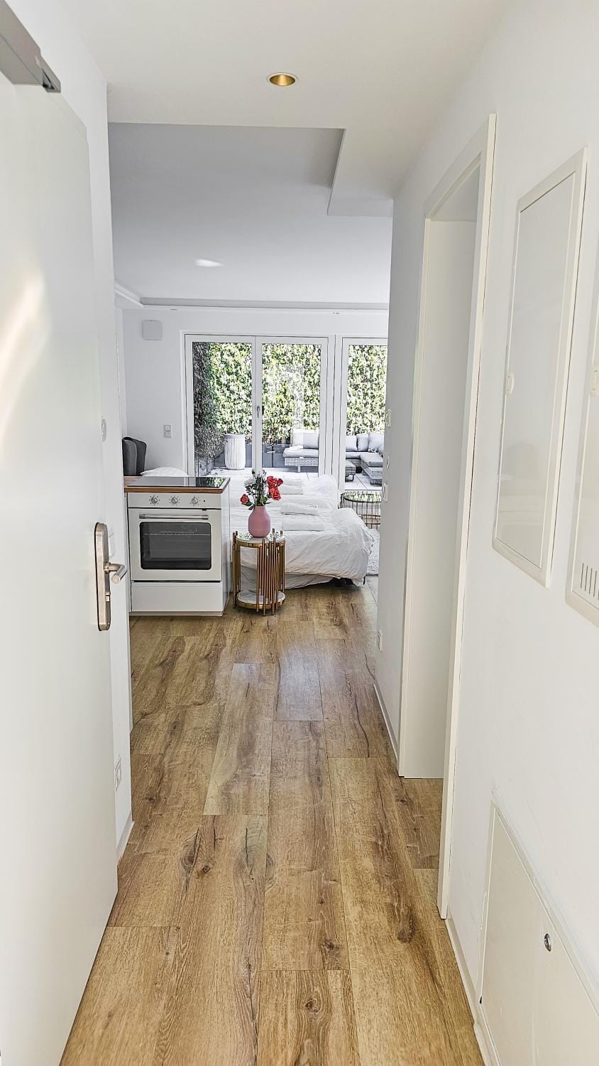 Beautiful new L apartment -15 min to Octoberfest Apartment in Munich