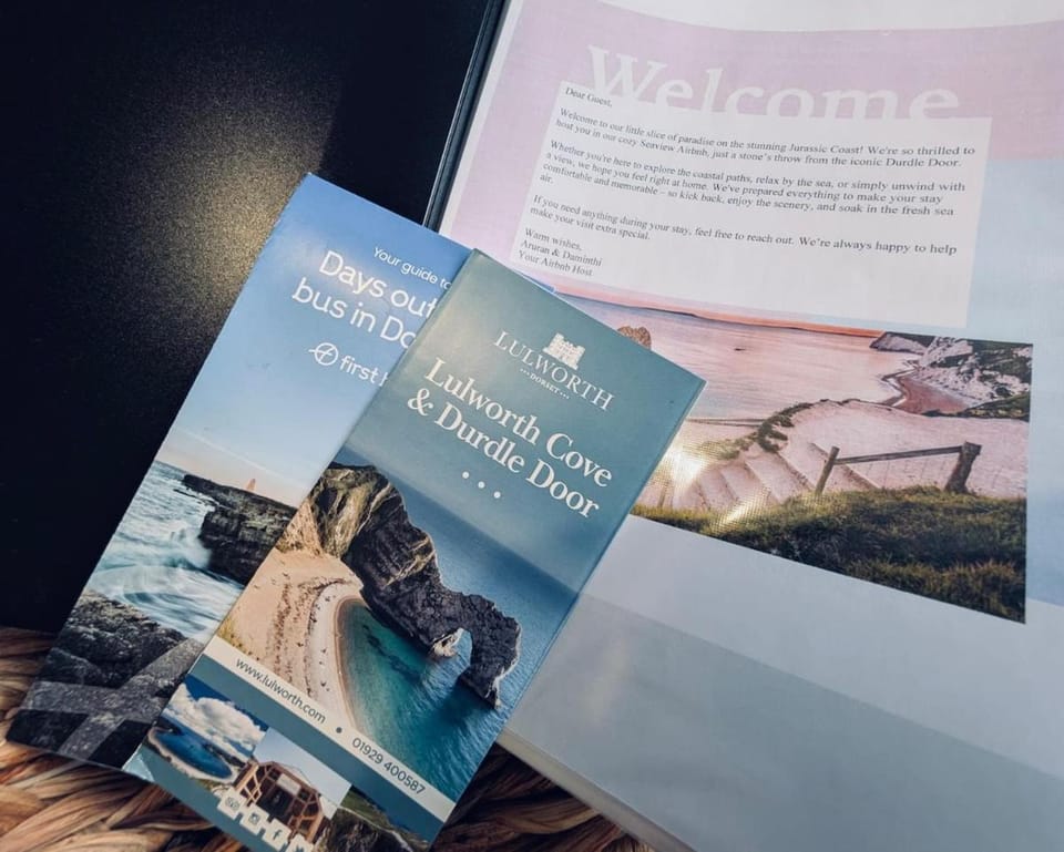 Sea View Chalet Steps from Durdle Door Sleeps 6 Chalet in Purbeck District