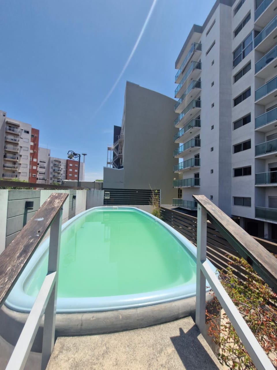 Swimming pool, Swimming pool