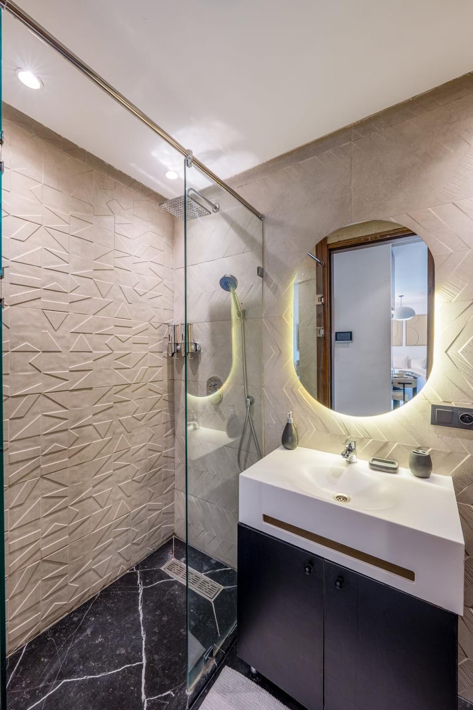 Shower, Bathroom, Bath, towels