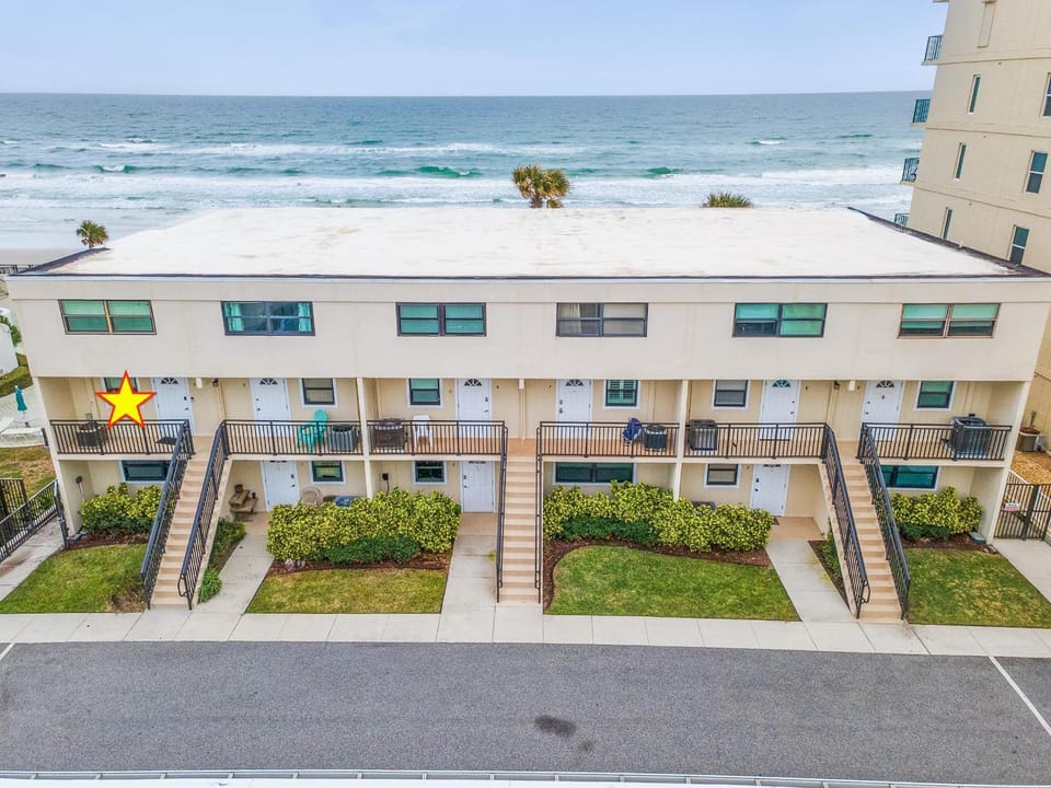 Zodiac 4 House in Daytona Beach Shores