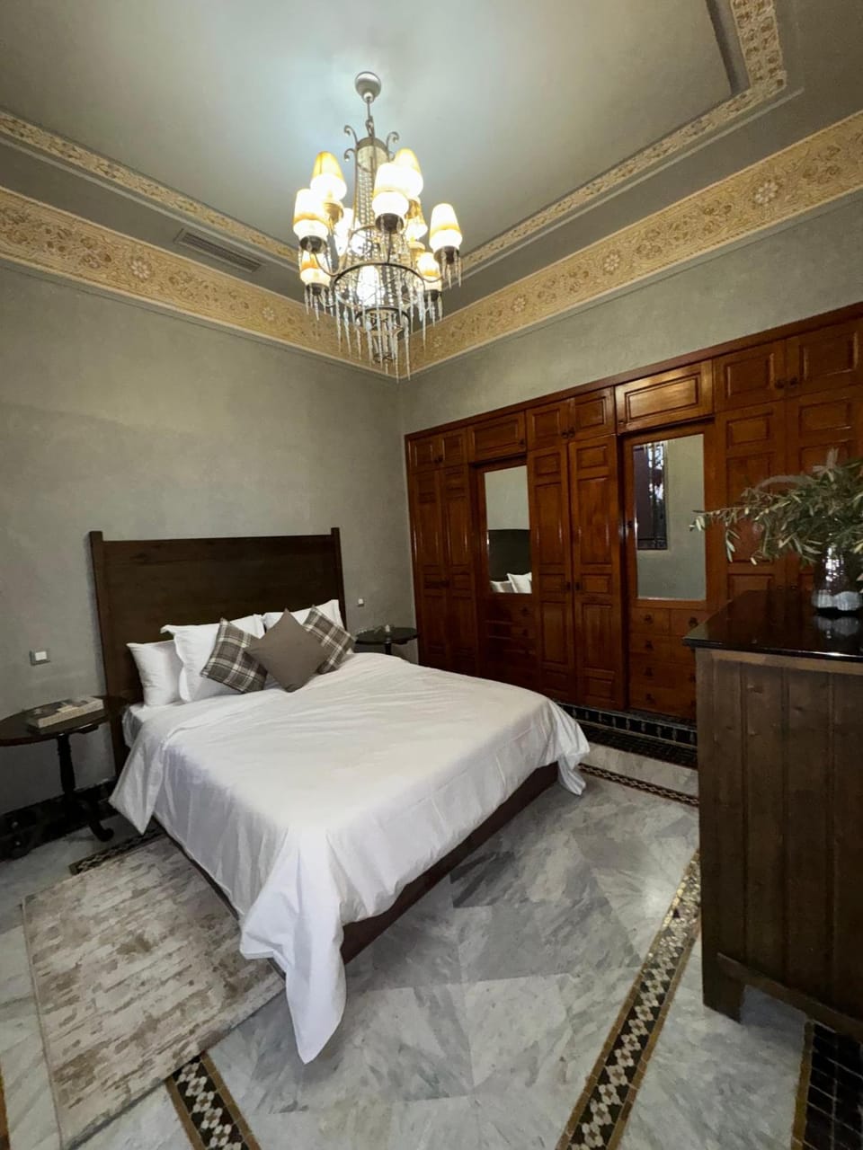 Golf mountain camels sereine holiday treat Villa in Marrakesh