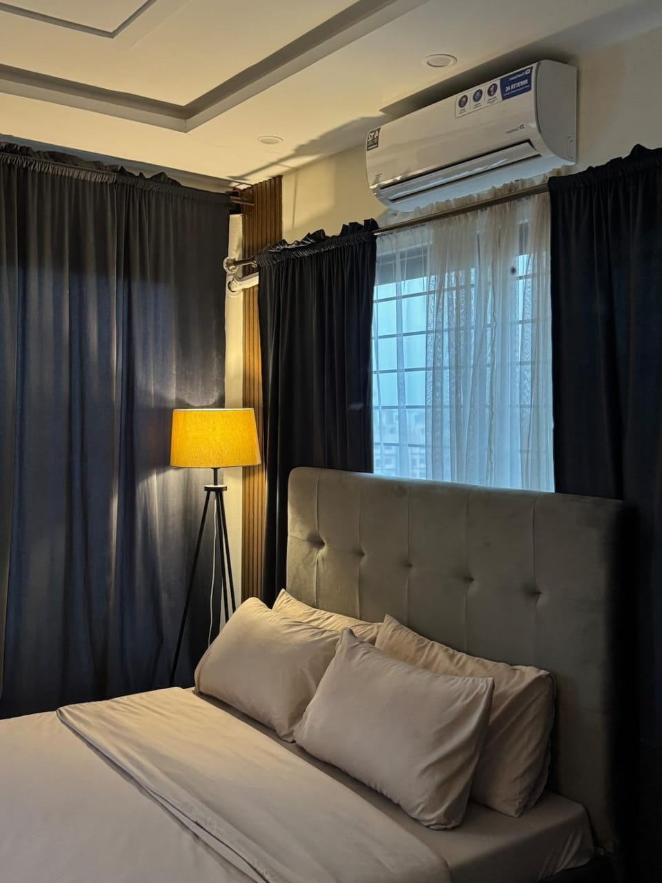 Modern CityView 1-Bed Balcony and Fast WiFi Apartment in Islamabad