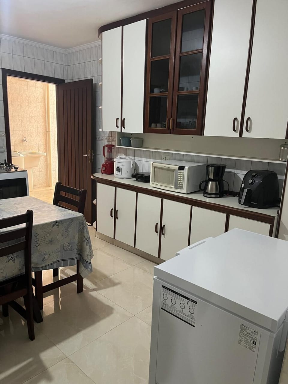 Casa no Centro pertinho de tudo com Ar Cond e Wifi House in Ubatuba