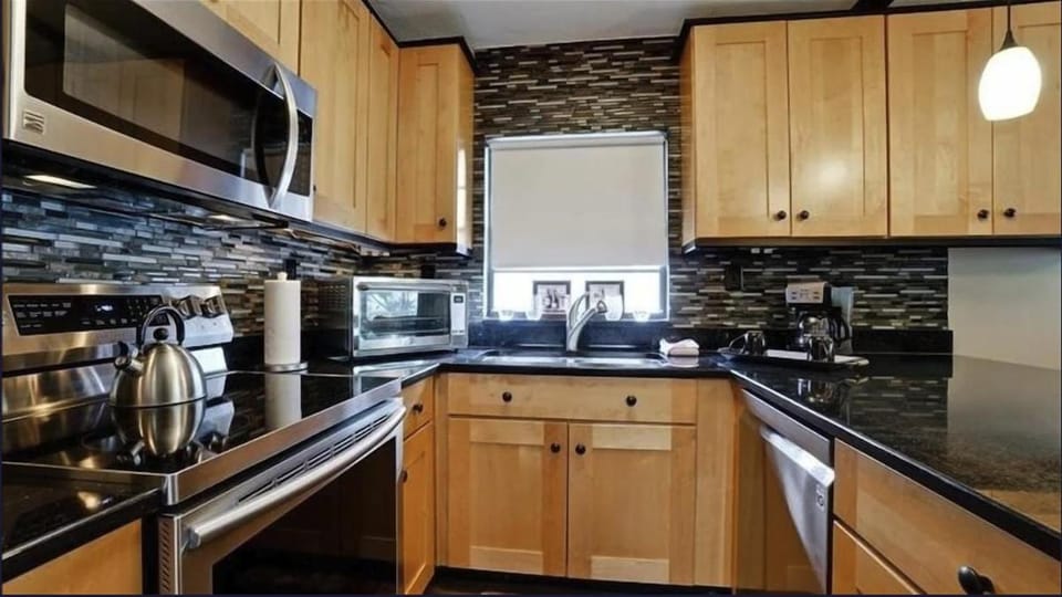 Sunset Soul at Pelican Cove Unit 8 by SeaBreeze Vacation Apartment in Bradenton Beach