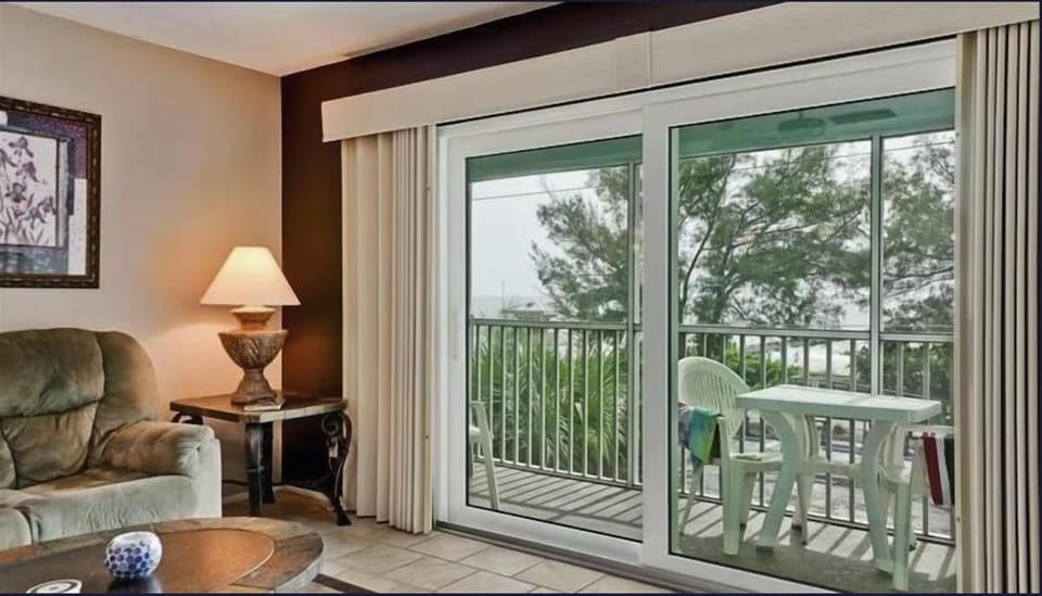 Sunset Soul at Pelican Cove Unit 8 by SeaBreeze Vacation Apartment in Bradenton Beach