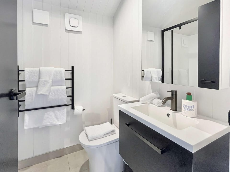 Modern Queenstown Stay on Delaney Loop Apartment in Queenstown