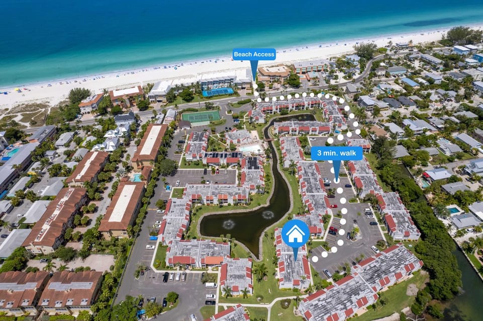 Margaritaville at Runaway Bay 137 by SeaBreeze Vacation House in Bradenton Beach