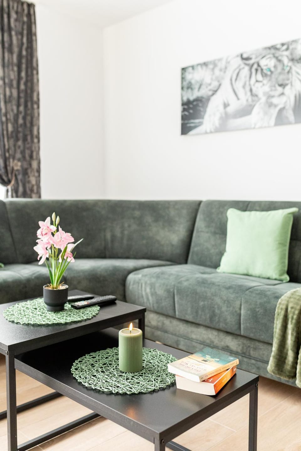 Living room, Seating area