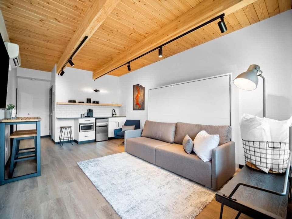 Uprise 3 Bridgewater Lofts Apartment in Spokane