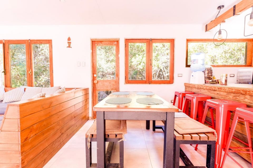 Coffee/tea facilities, Dining area, Area and facilities