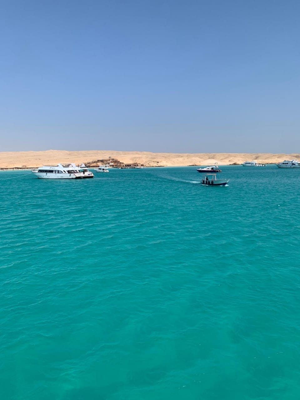 Sea Light Arabia on the beach Apartment in Hurghada