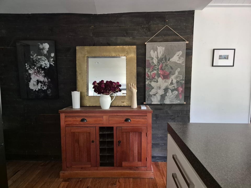 Hidden Valley Sanctuary House in Christchurch