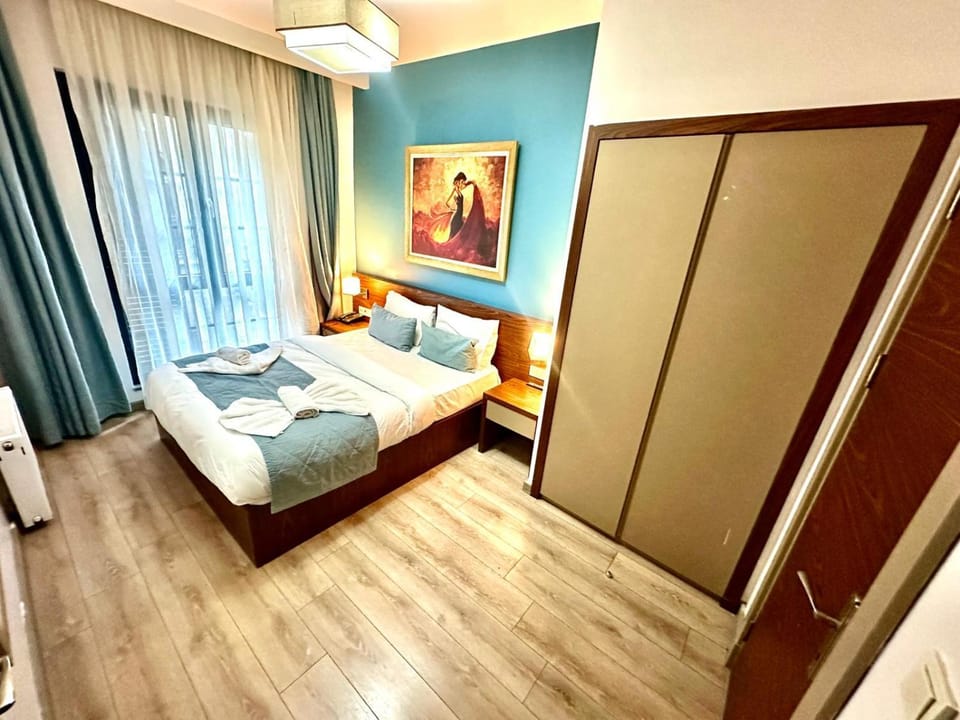 Bed, Photo of the whole room, Bedroom, wardrobe