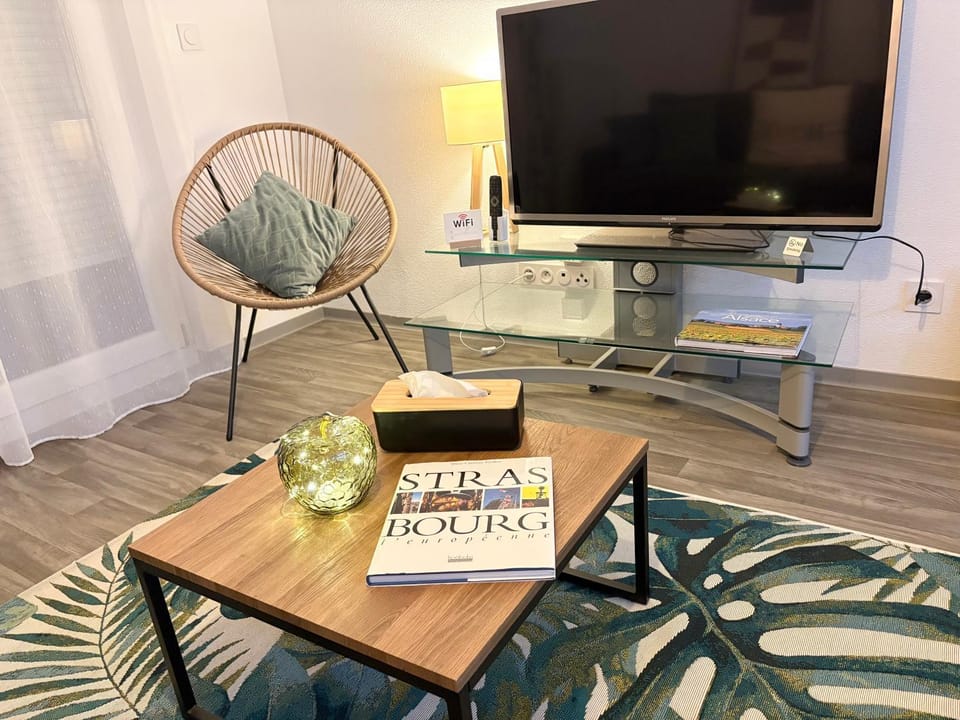 TV and multimedia, Seating area