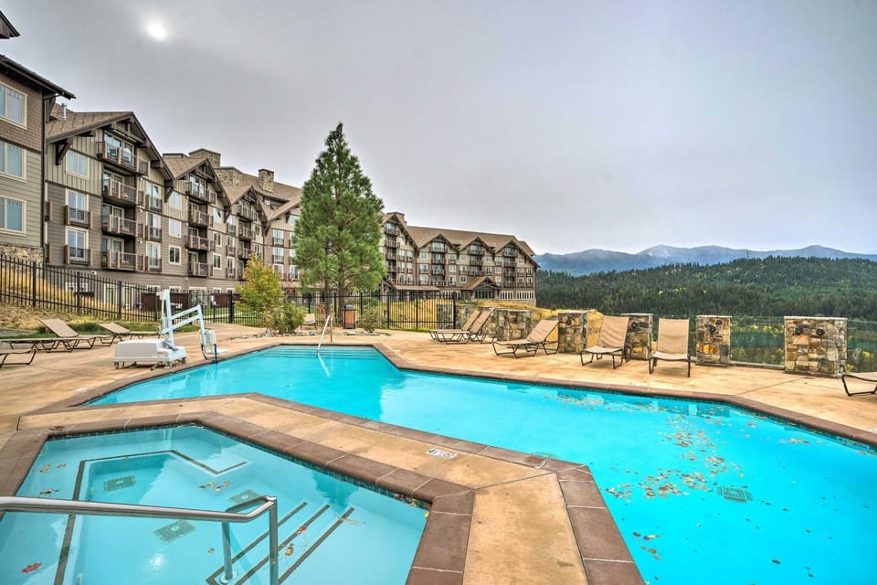 One Bedroom/Full Kitchen Condo at Suncadia Lodge House in Kittitas County