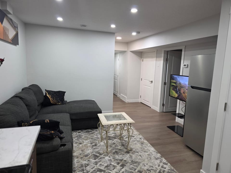 Communal lounge/ TV room, TV and multimedia, Seating area