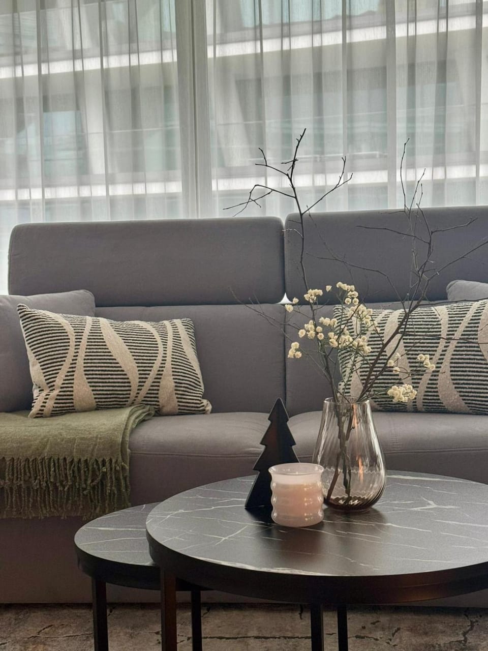 Living room, Decorative detail, Seating area, City view
