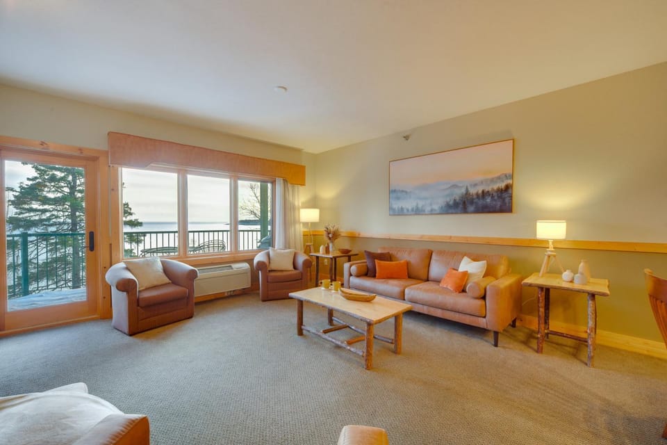 Pool Access: North Shore Gem Near Beaches & Trails House in Two Harbors