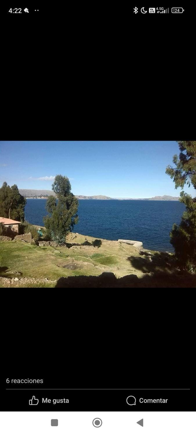 Killawasi familia Yury y livia amantani Inn in Puno, Peru