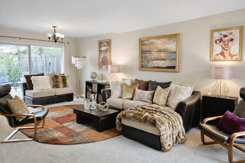 Peaceful Poolside Perfection near Wine Country House in Murrieta