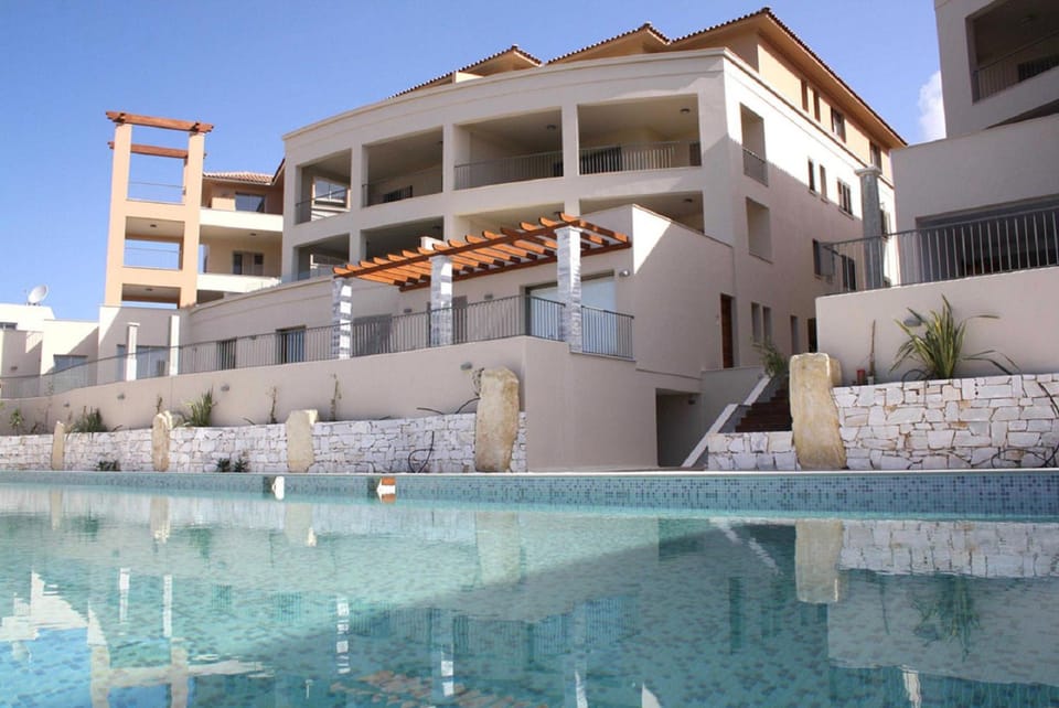 Swimming pool, Open Air Bath, sunbed