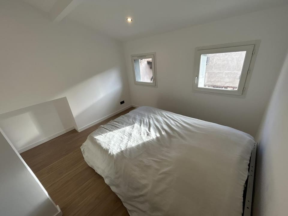 Toulouse Duplex Rénové, Clim, Terrasse, 6p Apartment in Toulouse