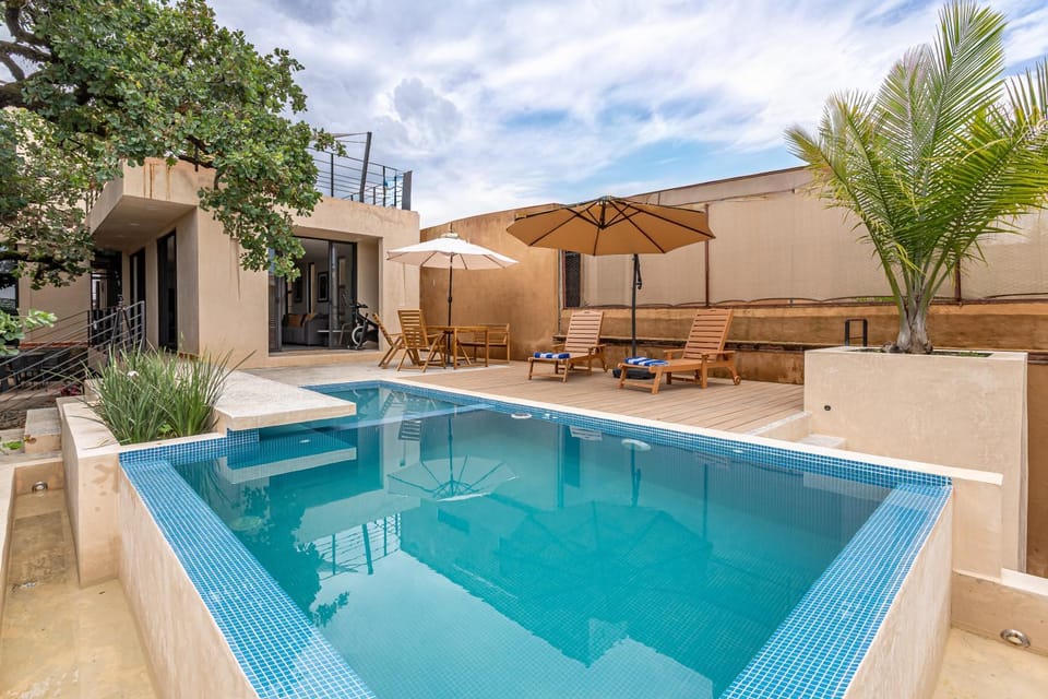 Pool view, Swimming pool