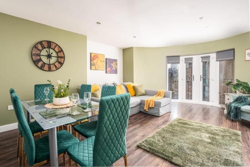 Living room, Seating area, Dining area