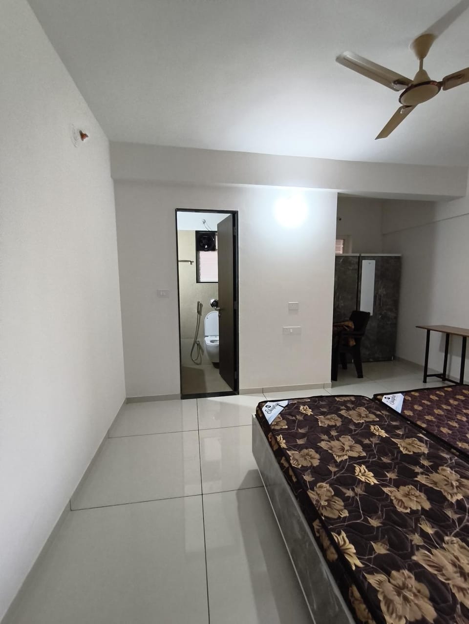 Cosmostay Bed and Breakfast in Pune
