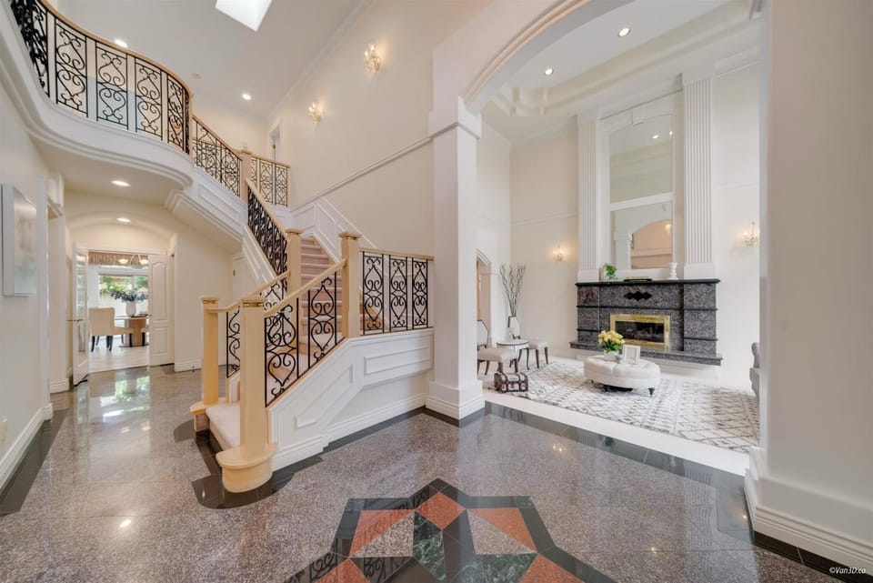Cozy home near YVR with free parking Vacation rental in Richmond