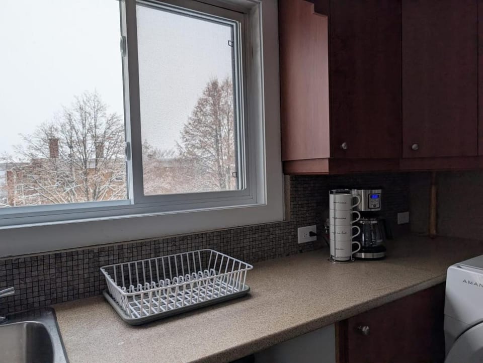 Chambre privée 5 min Université Hôpital Apartment in Trois-Rivières