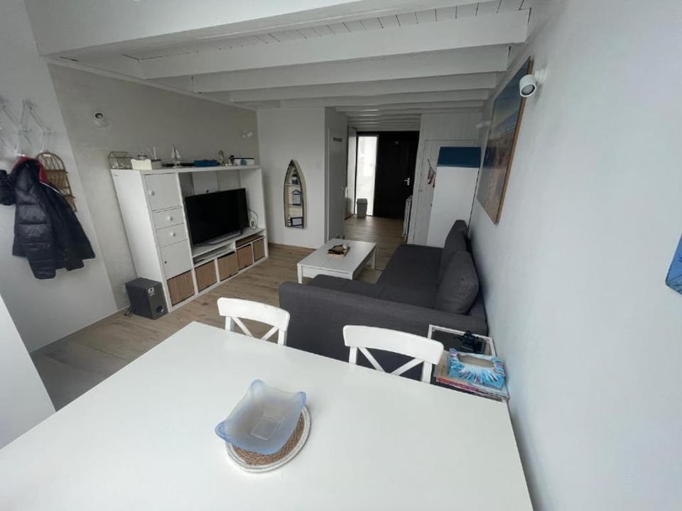 Communal lounge/ TV room, Seating area