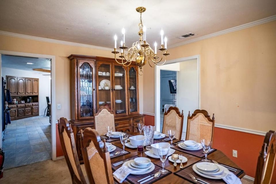 Pickleball Putt Palace House in Carrollton